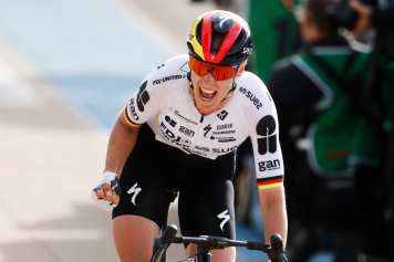 Deutsche Meisterin Koch gewinnt Paris-Roubaix