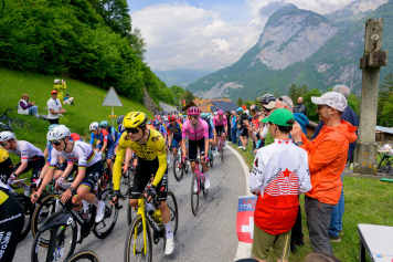 Lipowitz besteht Bergtest gegen Pogacar in der Romandie