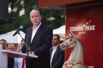 Gerüchte um Rad-Star - Pogacar bei Vuelta? Fürst Albert heizt Spekulationen an