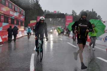 Dritte Etappe der Vuelta nach Unwetter abgebrochen