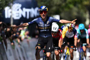 Pidcock schlägt zurück