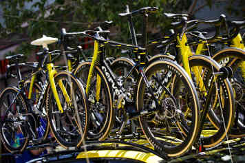 Welches Rennrad gewinnt die 20. Etappe nach Alpe d’Huez?