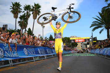 Vollering gewinnt die Tour mit nächstem Etappensieg in Nizza