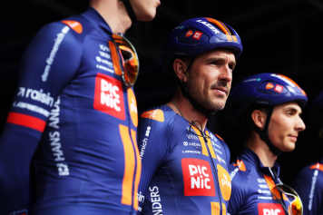 Team Picnic PostNL erwägt freiwilligen Abstieg