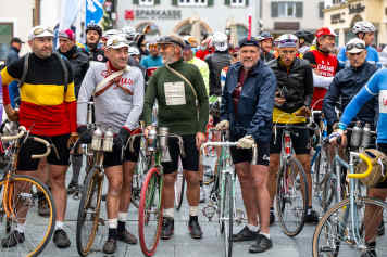 350 participants from 21 countries