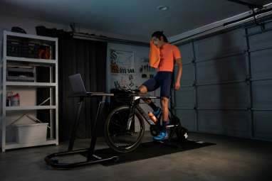 Alle Smarttrainer aus TOUR-Tests, Software, Zubehör