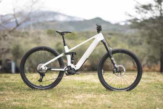 Neues Enduro-E-Bike - High-End für wenig Kohle?