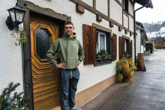 "Mit Wasser, Brot und Wurst"