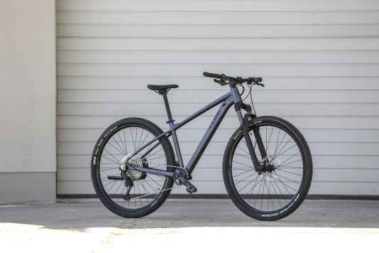 1199 Euro fürs XT-Hardtail von Cube