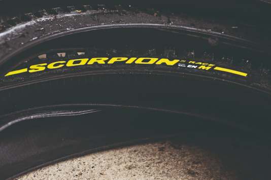 Enduro-Reifen zum Draufhalten