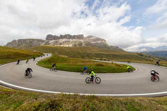 20. Sellaronda Bike Day - höchster Feiertag für Pässe-Fans
