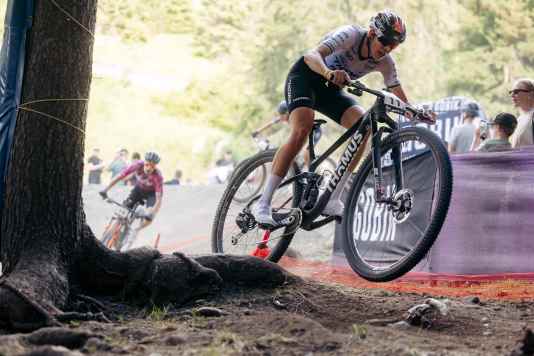 Keller fährt mit 32er Bike aufs Treppchen