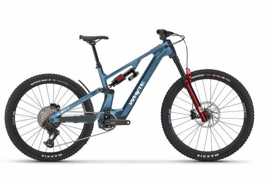 Neues Karve mit 180 mm Federweg und Benchmark-Motor