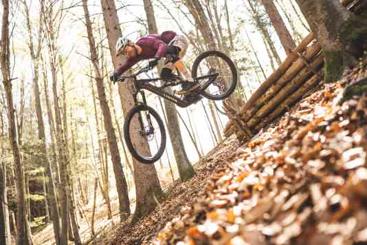 E-Enduro in Vollcarbon ab 4999 Euro