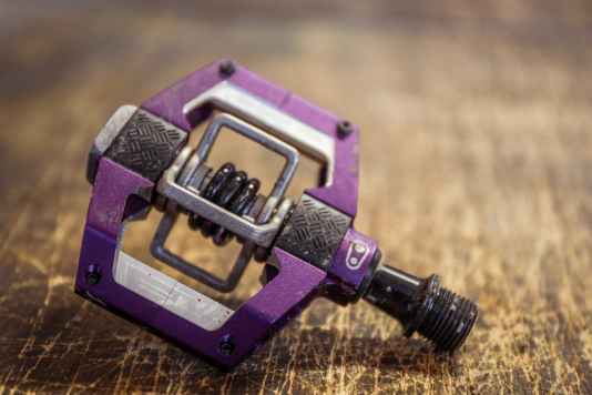 Das Leichtgewicht unter den Trail-Pedalen