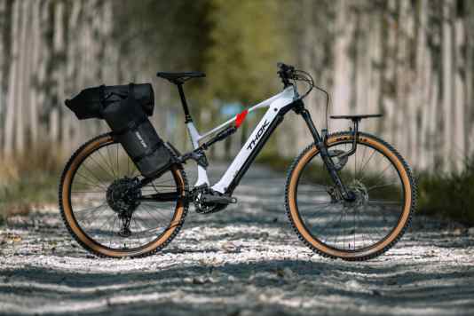 Neues E-MTB mit Gepäcksystem