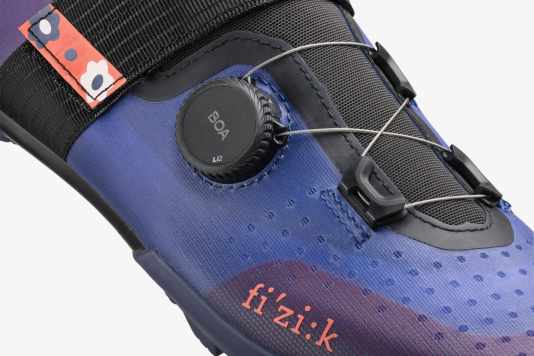 Überarbeiteter Offroad-Schuh mit neuer Passform