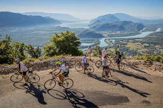 Freie Fahrt fürs Fahrrad - auf dem Col du Grand Colombier