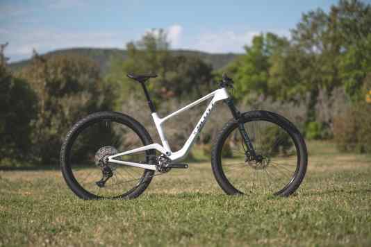 Worldcup-Leistung, Einstiegs-Preis ab 2499 Euro