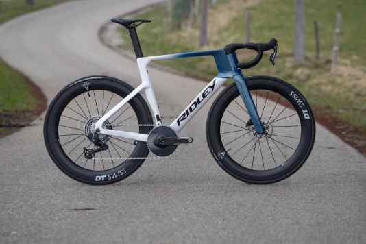 Der schnelle Aero-Renner im Test