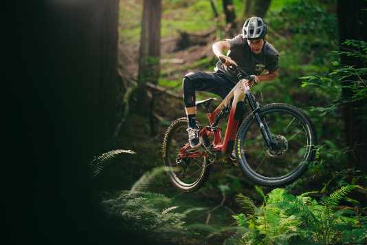 Leichtgewicht mit Carbon-Herz & Bosch-SX-Motor