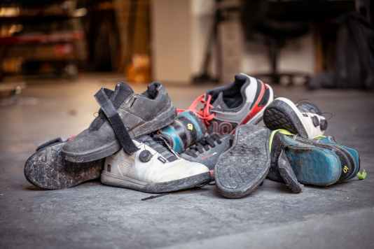 Die Top 3 Flatpedal Schuhe für Mountainbiker
