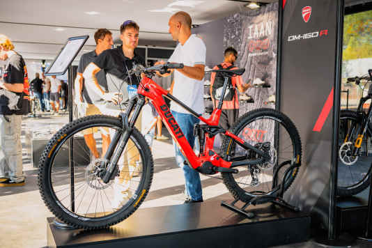 Die 7 spannendsten E-MTBs vom Festival