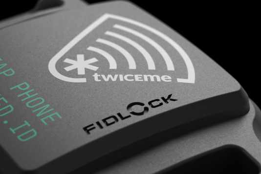 Notfallinfos über Fidlock-Helmschnalle mit NFC