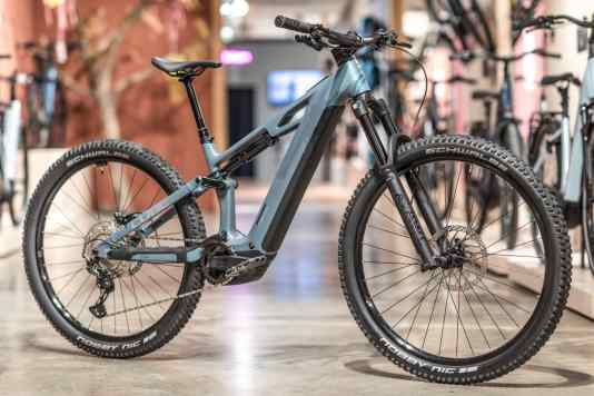 So fährt sich das Carbon-E-MTB für 4399 €