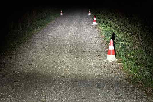 Starkes Lichtset mit praktischer Aero-Halterung