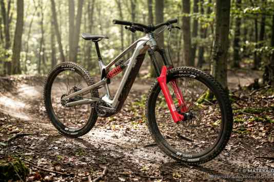 Erstes E-MTB mit Gobaos E-CVT Motor