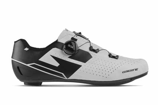 Neuer Rennradschuh mit Carbonsohle und Boa-Verschluss