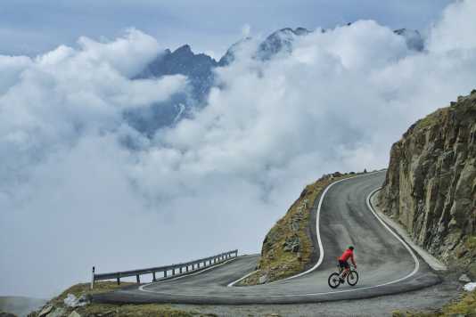 Loveparade an Stilfserjoch, Gavia- und Mortirolo-Pass