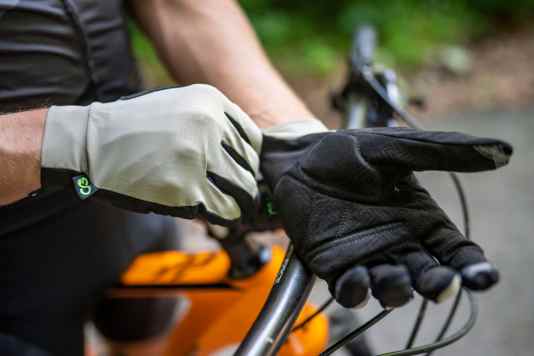 Nachhaltige Fahrradhandschuhe von KinetiXx