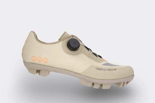 DMT IAAN Gravel-Schuh mit Dimple Tech Technologie