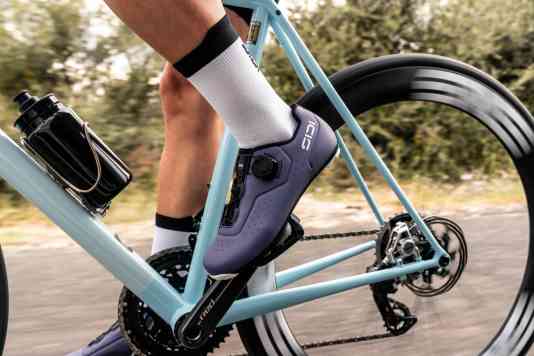 Neuer Road-Schuh setzt auf Komfort statt Härte