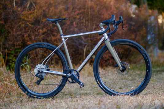 Das Equilibrium Brutalist Titan-Gravelbike