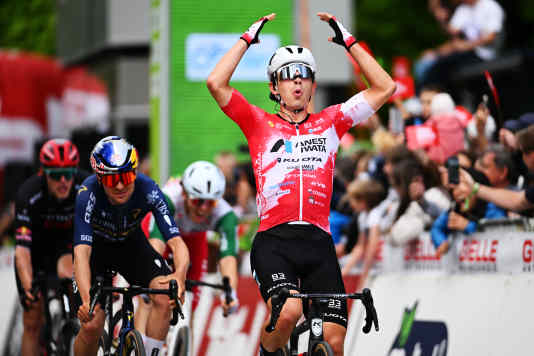 Arensman-Coup misslingt: Konti-Fahrer Dati übersprintet Pidcock