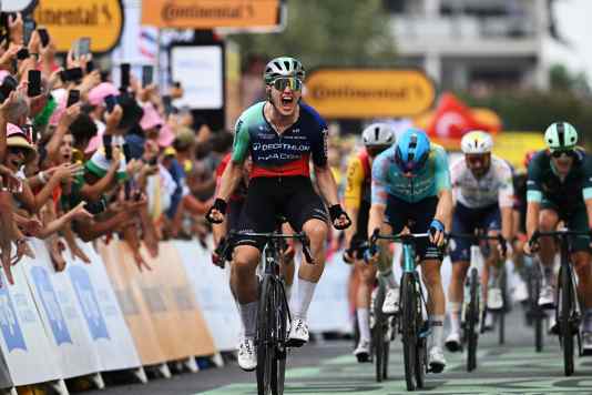 Kanter im ersten Sprint beim Tour-Debüt nur von Kooij geschlagen