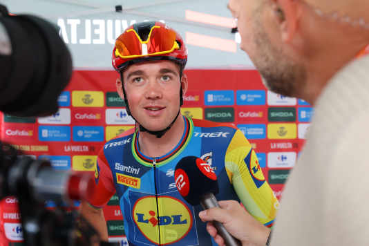Mads Pedersen übt schon mal für die Karriere nach der Karriere