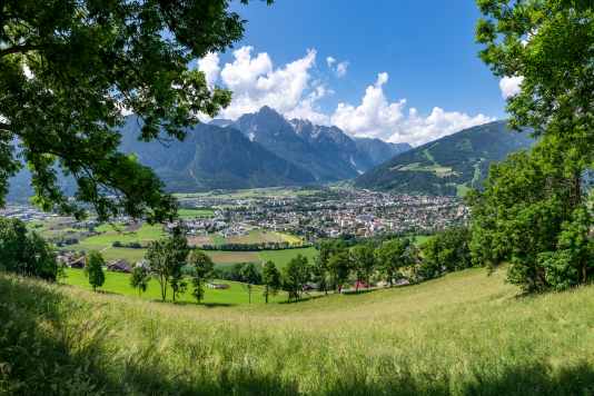 Spektakulärer Start mit Dolomitenpässen