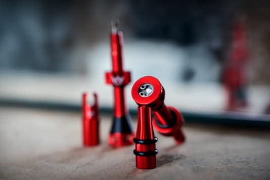 Peaty's Holeshot Fast Flow Ventile mit 200 Prozent mehr Luftdurchfluss