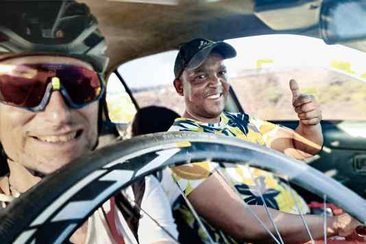 Staunend um die Welt