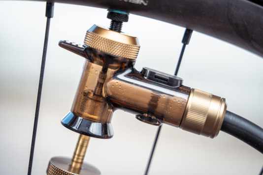 Magisch: Pumpenkopf für Tubeless-Reifen