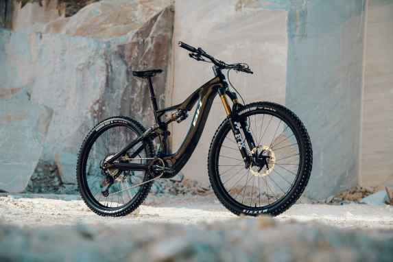 Neues Fullpower Light-E-MTB von BH