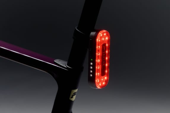 Neues Radar-Rücklicht mit 190 Meter Reichweite