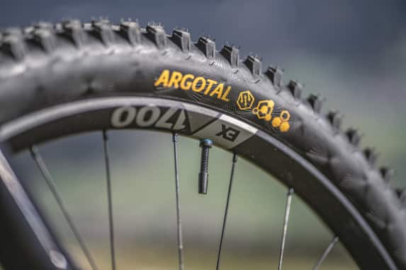 Tyres and wheels on MTB, road & gravel bikes