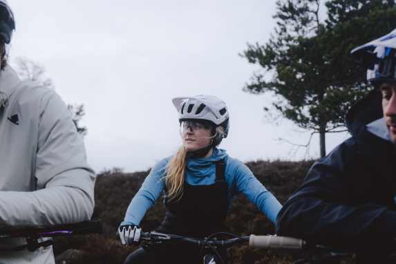 Die perfekte MTB-Winterhose für Frauen?