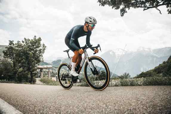A lightweight all-round racer with aerodynamic ambitions