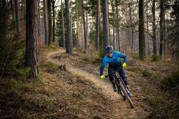 Diese Trailparks und Bikespots glühen das ganze Jahr